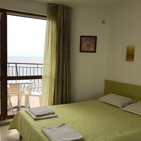 סוזופול Apartment Slantse מראה חיצוני תמונה
